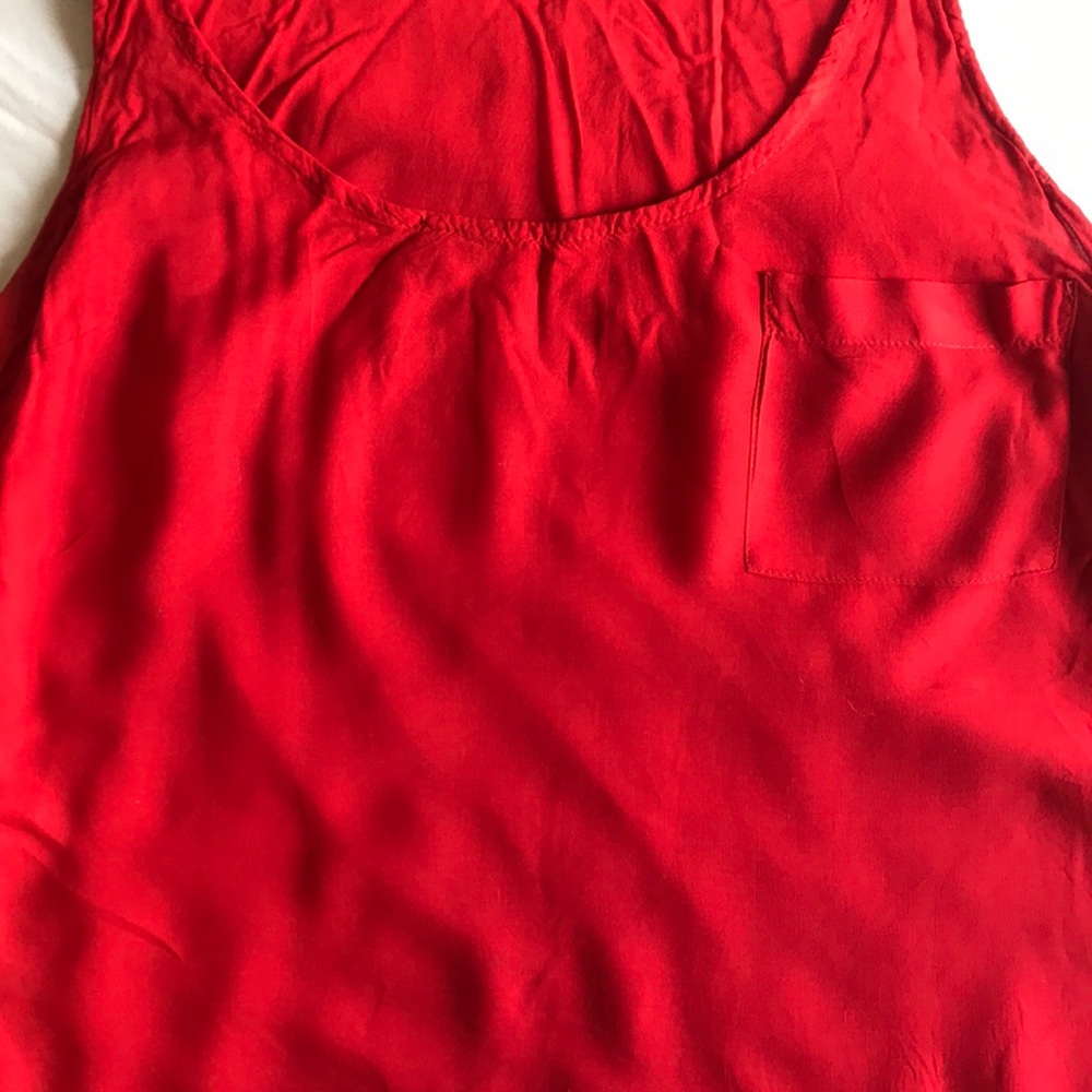 Vibrant Tank